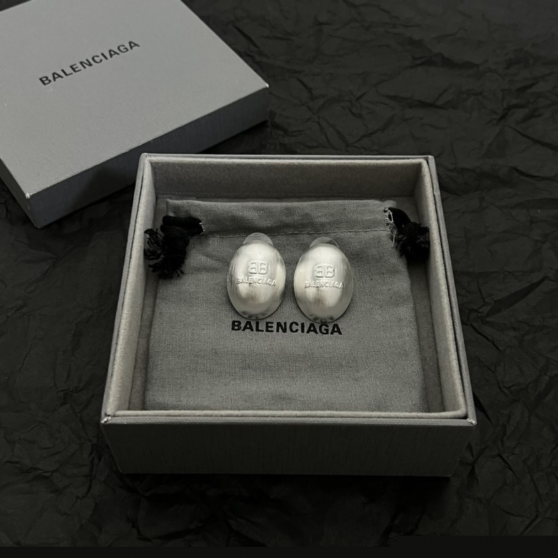 Ba*len*cia*ga earrings